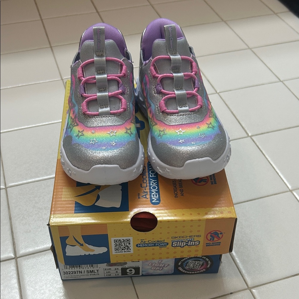 Skechers Girls' Silver Sneakers with Rainbow Star Detail and Pink Trim